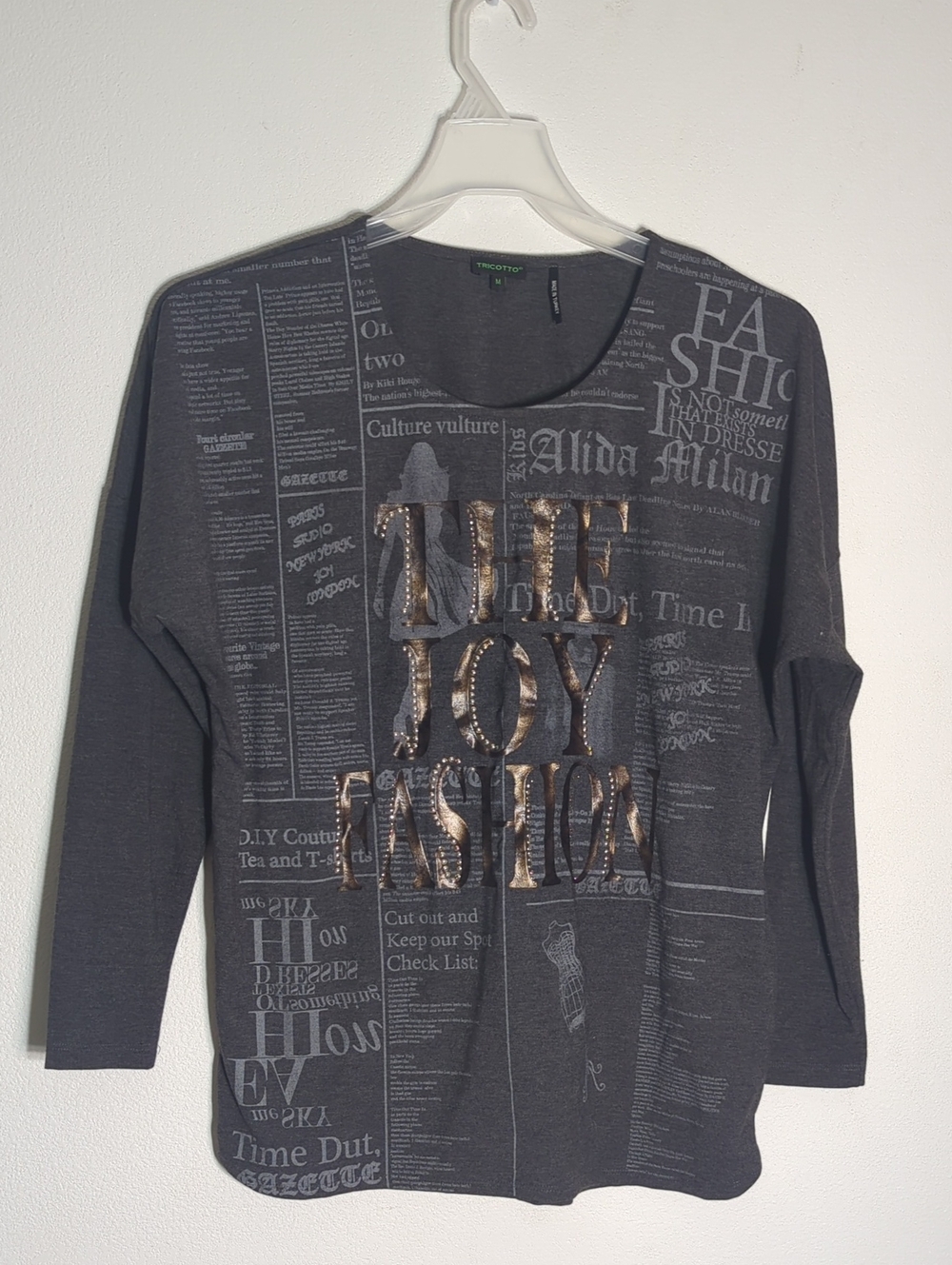 Tricotto Womens Shirt Fashion Joy Newspaper Magazine Devil Wears Editor Medium